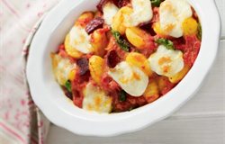 Chorizo & mozzarella gnocchi bake